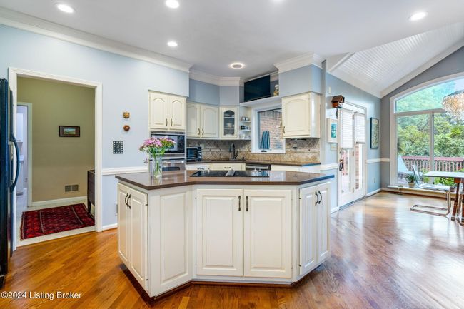2903 Windward Ct, House other with 5 bedrooms, 4 bathrooms and null parking in Prospect KY | Image 17