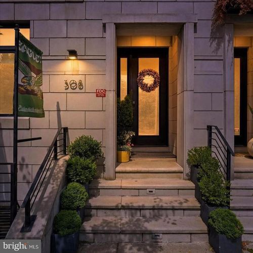 308 N 2nd St, PHILADELPHIA, PA, 19106-1205 | Card Image