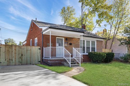 20566 Patton St, Detroit, MI, 48219-1444 | Card Image