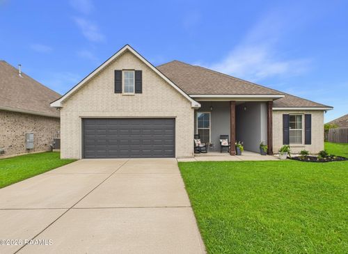 100 Sugar Crest Dr, Youngsville, LA, 70592-1026 | Card Image