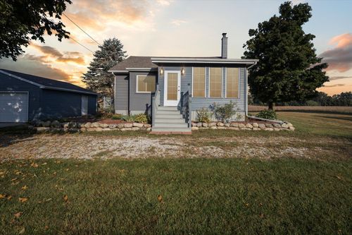 2670 S Michigan Rd, Eaton Rapids, MI, 48827-9245 | Card Image