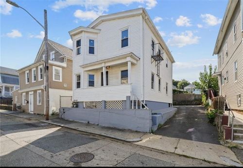 2-17 What Cheer Ave, Providence, RI, 02909-4811 | Card Image