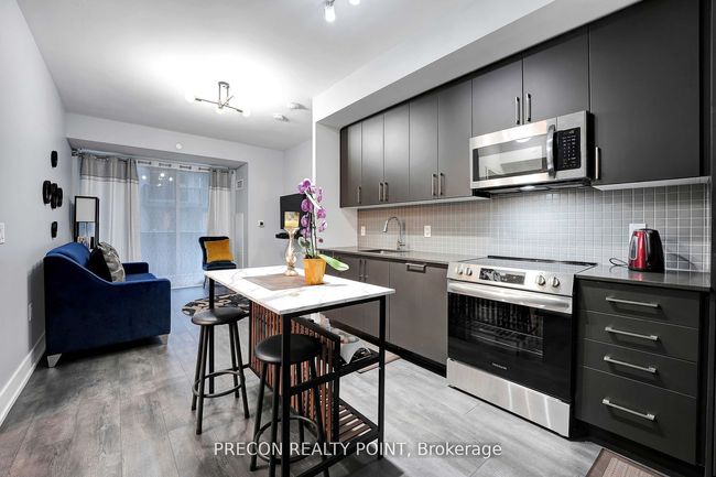 322 - 2450 Old Bronte Rd, Condo with 2 bedrooms, 2 bathrooms and null parking in Oakville ON | Image 7