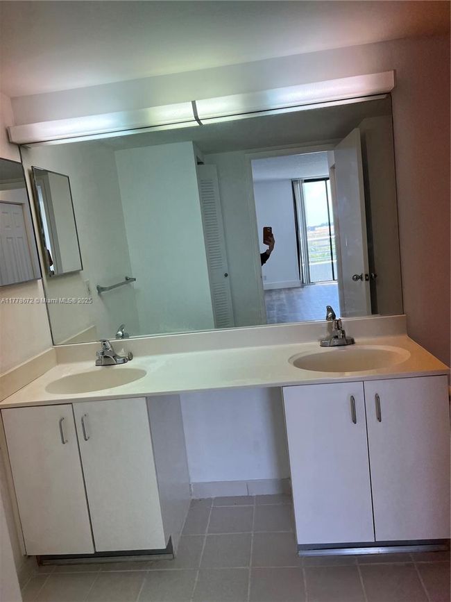 APT-616 - 3300 Ne 192 Nd St, Condo with 2 bedrooms, 2 bathrooms and null parking in Aventura FL | Image 11