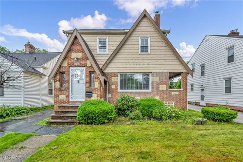 1272 Avondale Rd, South Euclid, OH, 44121-2927 | Card Image