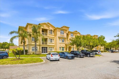 301-301 Terrace Ridge Cir, DAVENPORT, FL, 33896-5259 | Card Image