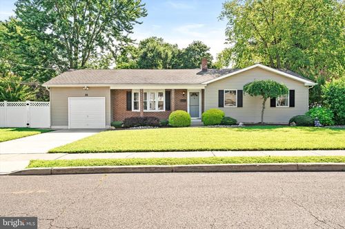 26 Compton Way, Hamilton Square, NJ, 08690-3949 | Card Image