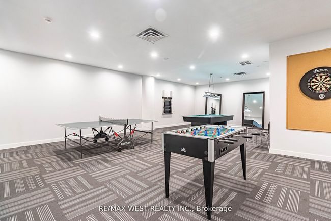 821 - 155 Dalhousie St, Condo with 2 bedrooms, 2 bathrooms and null parking in Toronto ON | Image 37