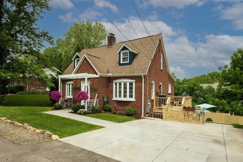 1450 Nicholson St, Erie, PA, 16509-2021 | Card Image