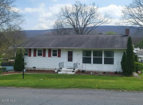 168 Indiana Dr, Altoona, PA, 16602-6834 | Card Image