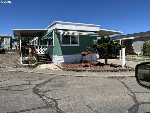 109 Shadow Ranch Ln, Roseburg, OR, 97470-1129 | Card Image