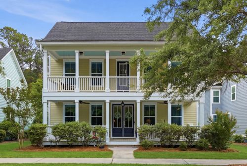 211 Hundred Oaks Pkwy, Summerville, SC, 29483-8193 | Card Image