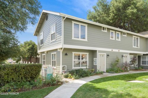581 Central Ave, Buellton, CA, 93427-9746 | Card Image