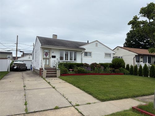 57 Hubbard Ave, Freeport, NY, 11520-6217 | Card Image