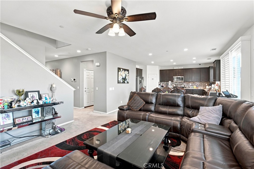 Residential in Fontana 5