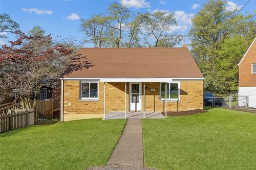 308 Parkridge Dr, Penn Hills, PA, 15235-3429 | Card Image