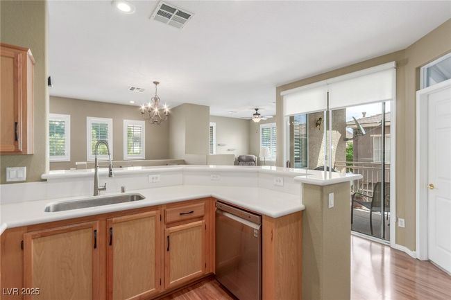 UNIT-202 - 10191 Deerfield Beach Ave, Condo with 3 bedrooms, 2 bathrooms and null parking in Las Vegas NV | Image 15