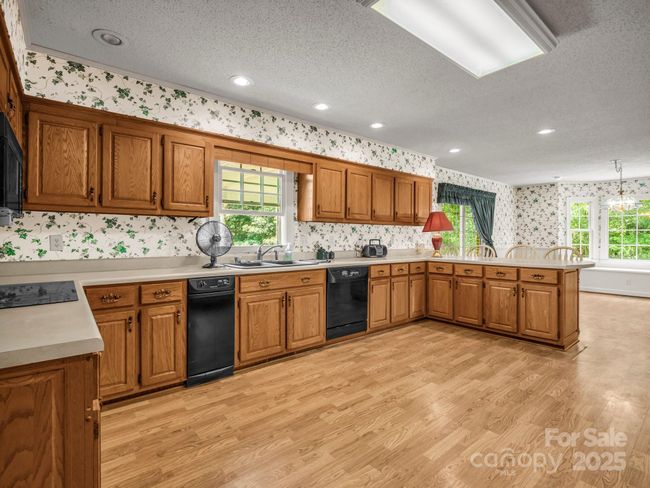 281 N Quail Run, House other with 3 bedrooms, 3 bathrooms and null parking in Forest City NC | Image 11
