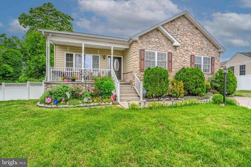 12 Karendale Ct, Windsor Mill, MD, 21244-2085 | Card Image