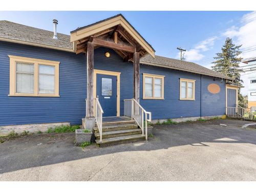 2682 Gladys Ave, Abbotsford, BC, V2S3X8 | Card Image