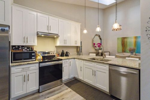 8207-8207 Nw 70th St, Tamarac, FL, 33321-2706 | Card Image