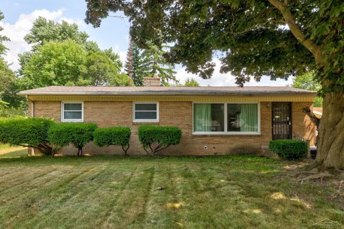 3285 Bertha Dr, Saginaw, MI, 48601-6909 | Card Image
