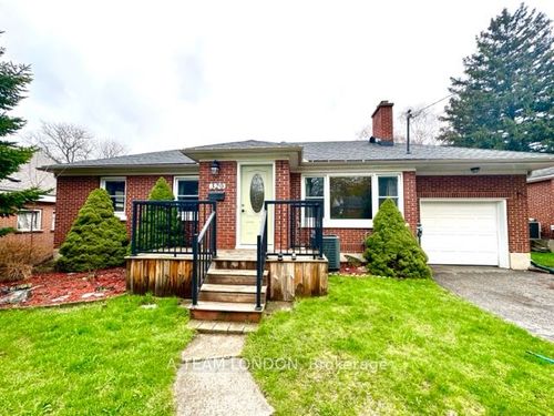 320 Brock St, London, ON, N6K2M2 | Card Image