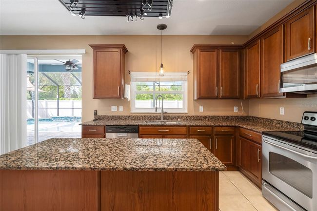 11310 Callaway Pond Dr, House other with 5 bedrooms, 3 bathrooms and null parking in Riverview FL | Image 6