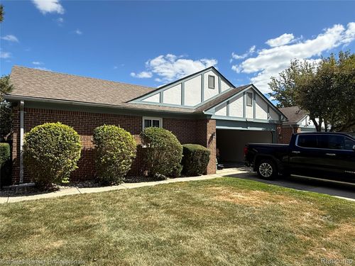 15444 Roxbury Cir, Macomb, MI, 48044-3866 | Card Image