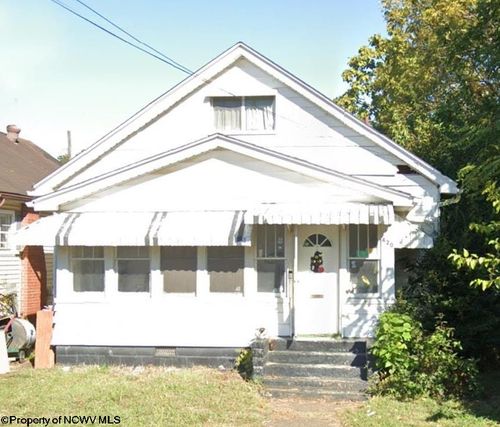420 8th Ave W, Huntington, WV, 25701-2516 | Card Image