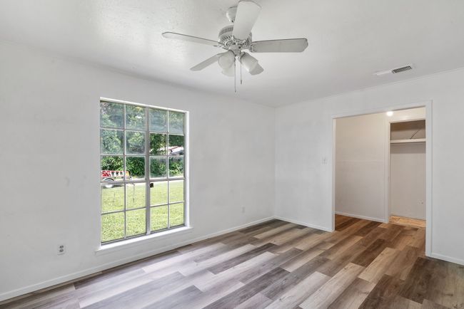 203 N Anderson St, House other with 4 bedrooms, 1 bathrooms and null parking in Rising Star TX | Image 9