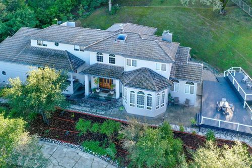 3368 Hidden Valley Ln, Fairfield, CA, 94534-9723 | Card Image