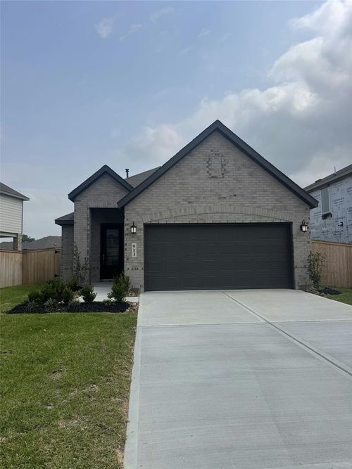 913 Capracotta Dr, Huffman, TX, 77336-2139 | Card Image