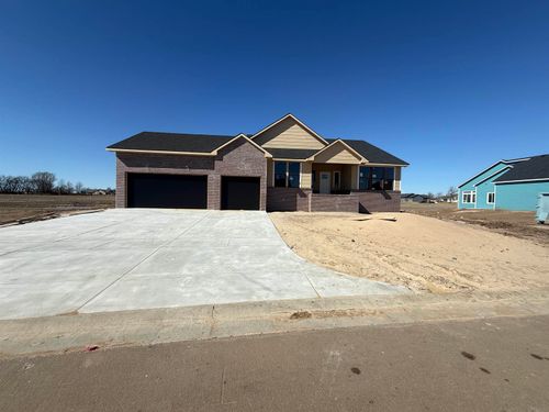 462 Stoney Creek St, Clearwater, KS, 67026-8715 | Card Image