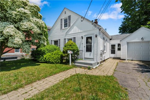 160 Williston Way, Pawtucket, RI, 02861-3835 | Card Image