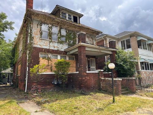 3785 Blaine St, Detroit, MI, 48206-2139 | Card Image