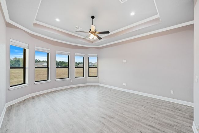 Primary Bedroom | Image 17