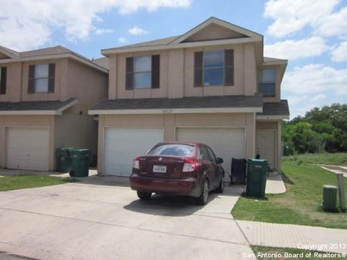 apt-3-10727 Mathom Lndg, Universal City, TX, 78148-4694 | Card Image