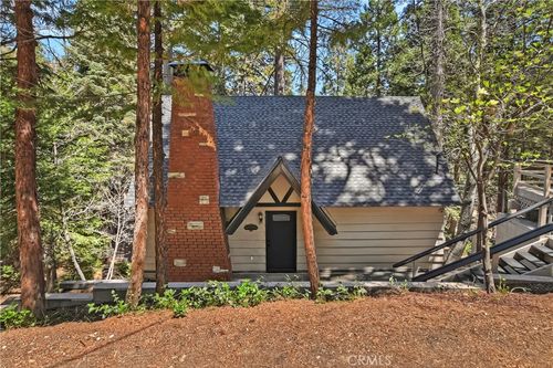 377 Hillside Rd, Lake Arrowhead, CA, 92352 | Card Image