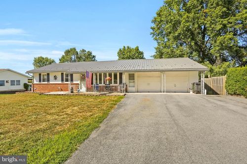 145 E Vickie Ln, Elizabethville, PA, 17023-8859 | Card Image