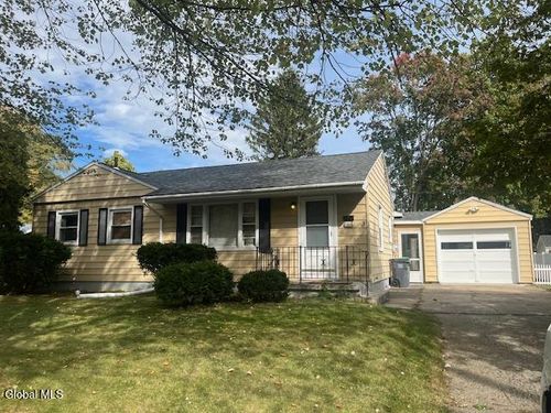 3 Marville Dr, Albany, NY, 12211-1205 | Card Image