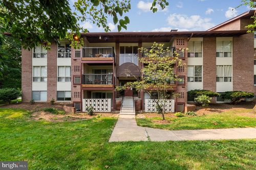 apt-77-212 Park Terrace Ct Se, VIENNA, VA, 22180-5886 | Card Image