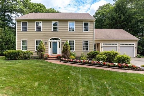 15 Deerfield Dr, Bridgewater, MA, 02324-2382 | Card Image