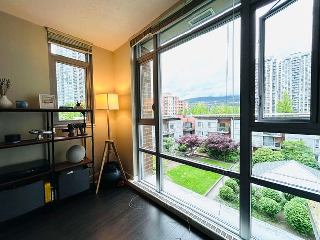 605 - 1155 The High Street, Condo with 2 bedrooms, 2 bathrooms and 1 parking in Coquitlam BC | Image 6