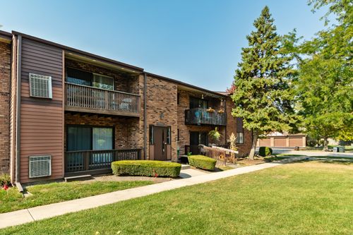 d-18001 Oak Park Ave, Tinley Park, IL, 60477-3969 | Card Image