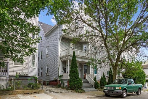 39 Felix St, Providence, RI, 02908-4836 | Card Image