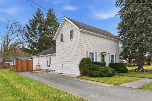 {{alt}} | Card Image