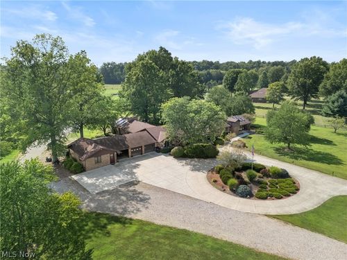 11950 Castleton Ln, Grafton, OH, 44044-9793 | Card Image