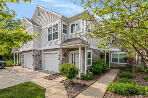 75-612 Riverstone Ln, Chelsea, MI, 48118-1470 | Card Image