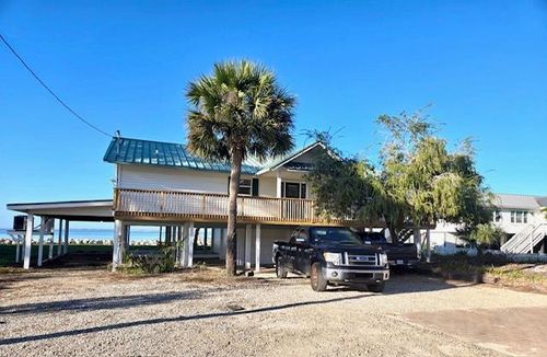 415 N Sawyer St, Saint George Island, FL, 32328-2436 | Card Image